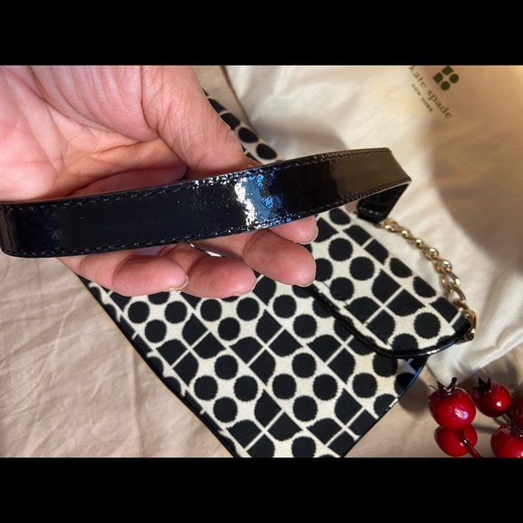 Kate Spade purse with dust bag - Picture 7 of 7